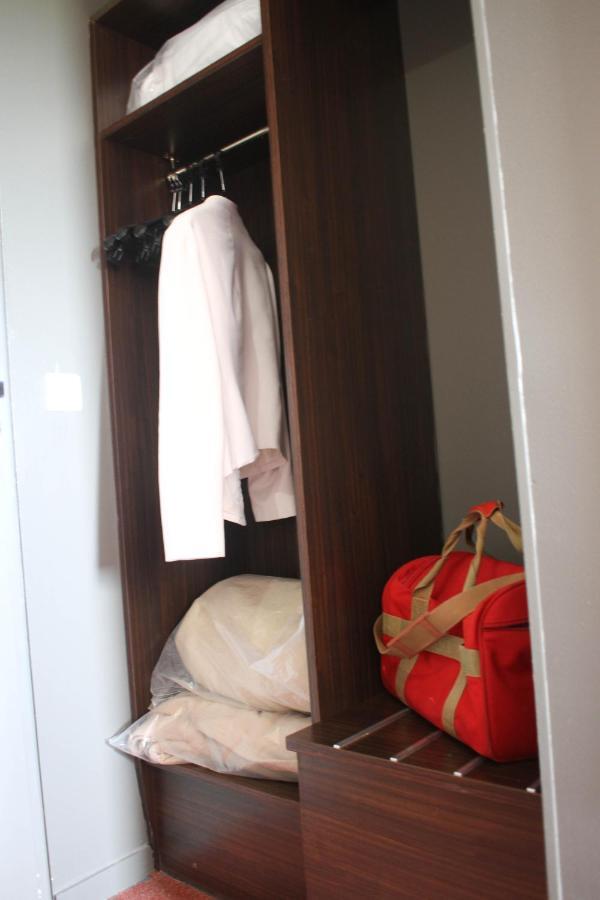 Orly Superior Hotel Athis-Mons Esterno foto